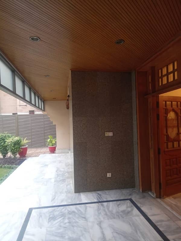2 Kanal Beautiful House For Rent 24