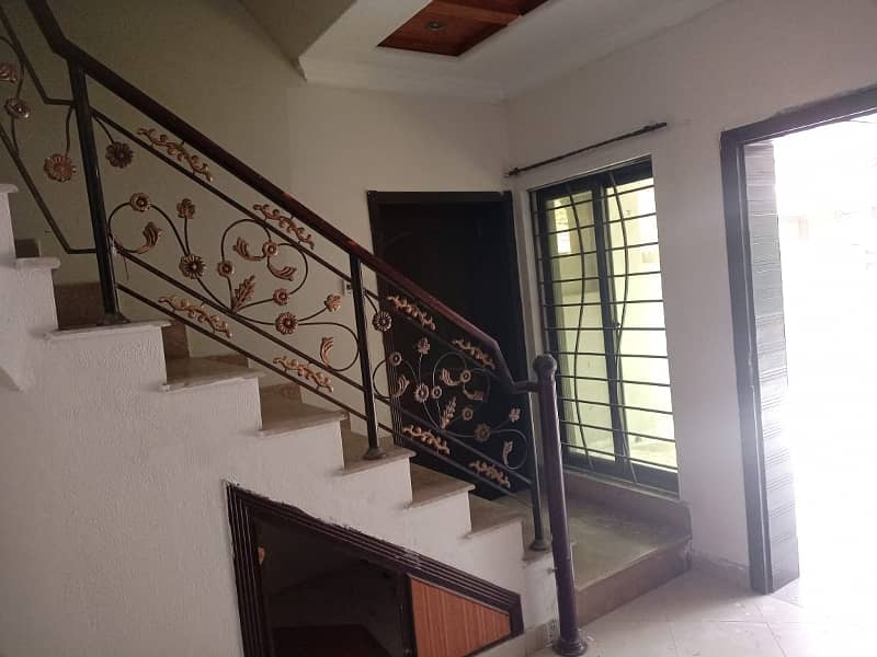 11 Marla House For Rent In Bahria Town 4