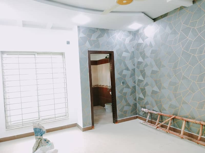 10 Marla House For Sale In Bahria Town 18