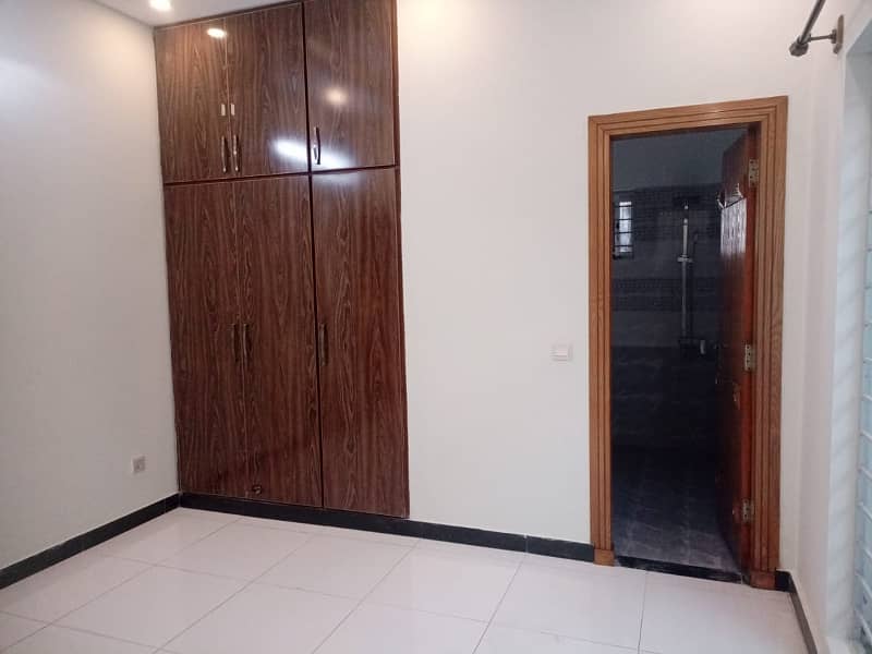 11 Marla House For Rent In Bahria Town 24