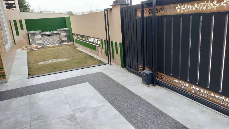 1 Kanal Brand New House for Sale in Bahria Town Phase 2 44