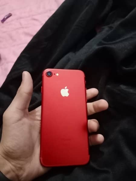 I phone 7 lush push condition serious buyer contact only   03052131776 2