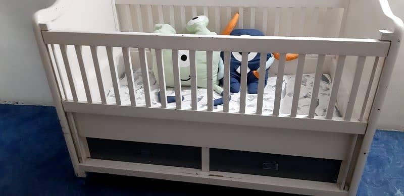 Baby cot with new mattress (moving out sale) urgent 1