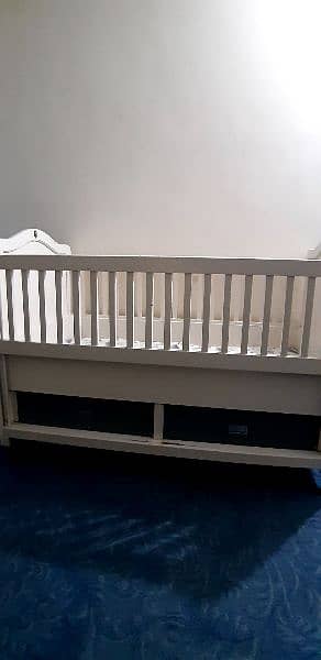 Baby cot with new mattress (moving out sale) urgent 7