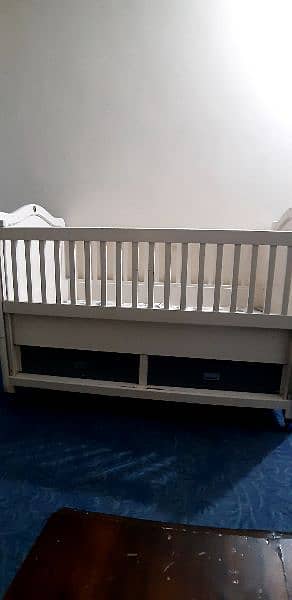 Baby cot 8