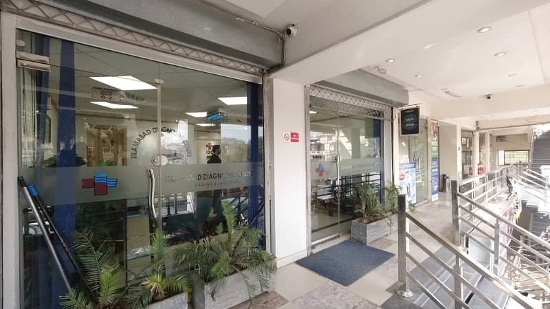 Spacious Shop Available For Rent In Ground Floor In a Big Business Center 29