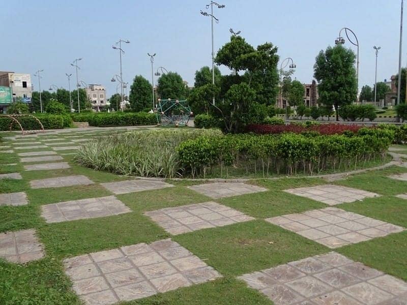 Ready To Buy A Prime Location House In Master City - Block C Gujranwala 1