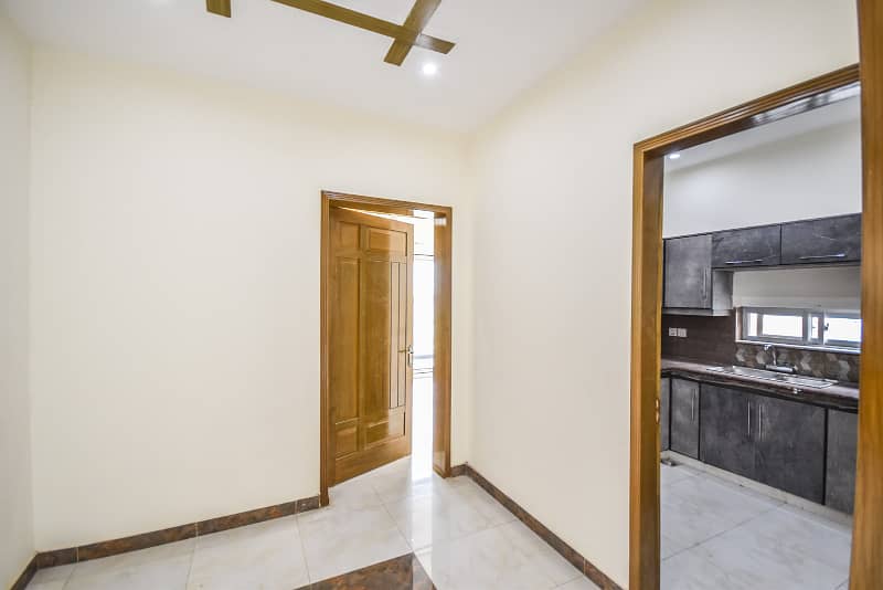 1 Kanal House Available For Rent in Phase 6 Hot Location DHA Lahore 26