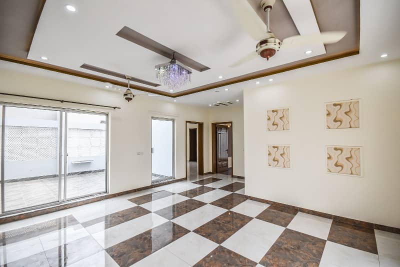 1 Kanal House Available For Rent in Phase 6 Hot Location DHA Lahore 38