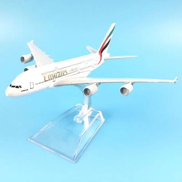 Airplane model Emrates A380 metal body  16 cm 1