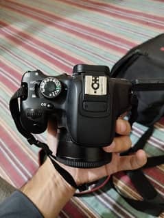 canon 650d in 10/10 cond very less used 0
