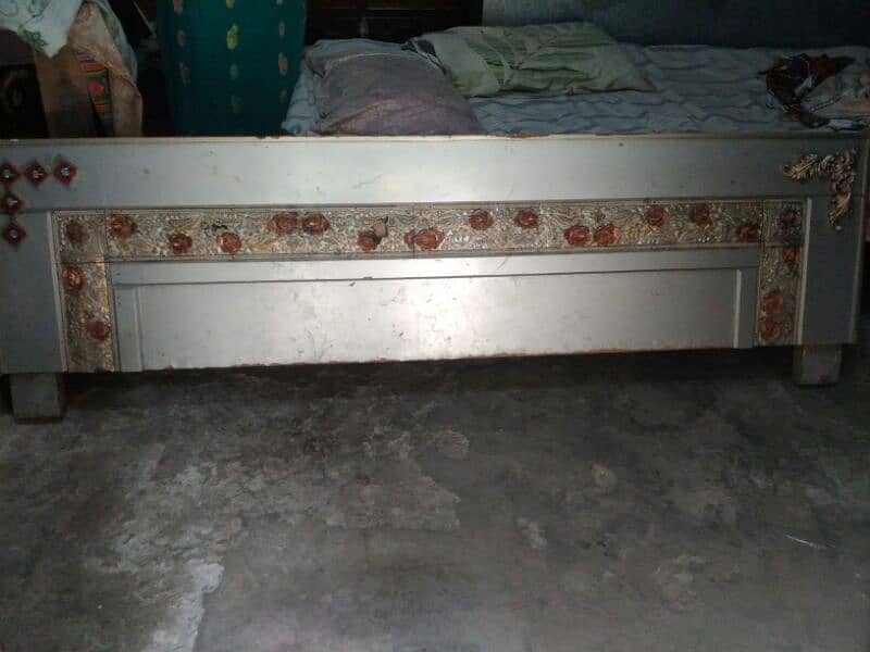 Used Bed 4