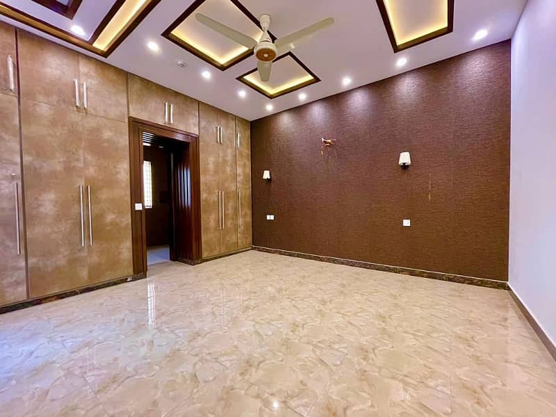 1 Kanal Spanish House For Rent in DHA Phase 6 Near Park & Commercials 8
