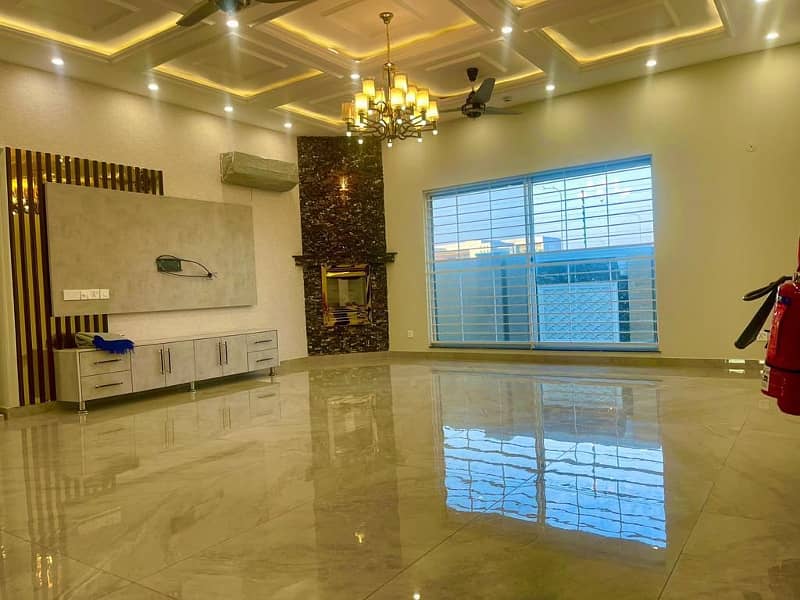 1 Kanal Spanish House For Rent in DHA Phase 6 Near Park & Commercials 19