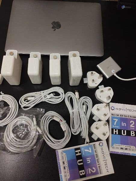 Apple MacBook Charger, Cable, connectors and All Original accessories 1