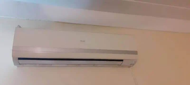 A. C Haier Air Conditioner 1.5 Ton 0