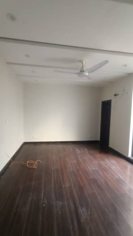 1 Kanal Commercial Use House For Rent In Gulberg 4