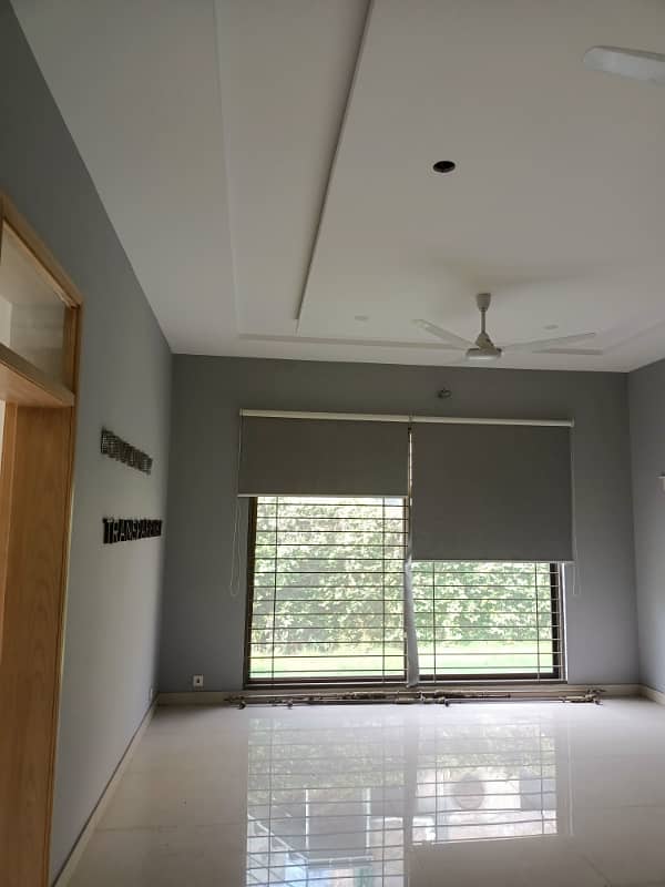 1 Kanal Commercial use House For Rent 9
