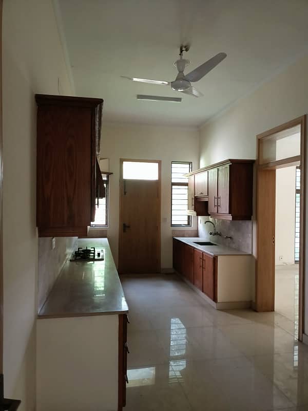 2 Kanal Commercial Use House For Rent In Gulberg 13