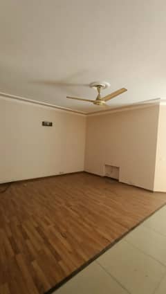 1 Kanal Commercial use House For Rent In Gulberg 0