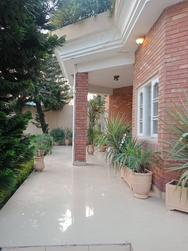 Bani Gala 1 Kanal Commercial House Available For Rent With Gas. 21