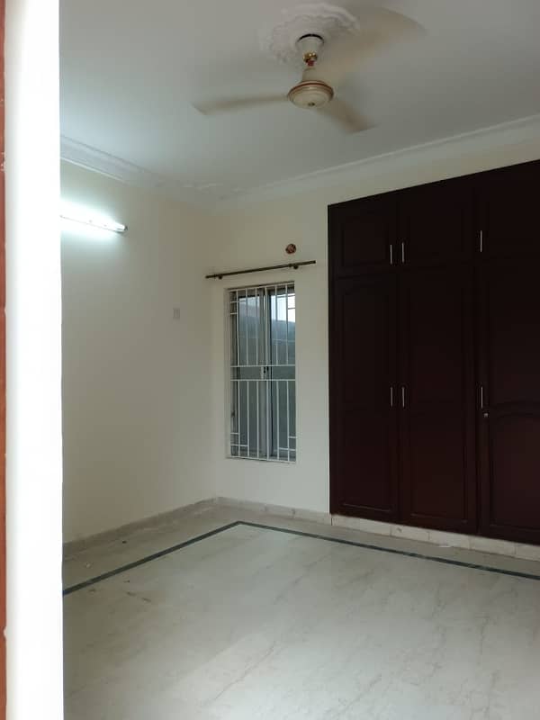 Banigala 2 Kanal Lower Portion Available For Rent 3