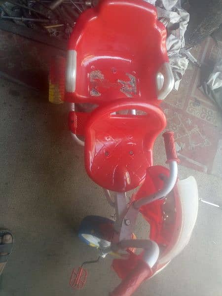 3 Wheeler double seater baby cycle 2