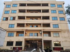 3 Bed Ground Floor Luxury Apartment Available For Rent 0