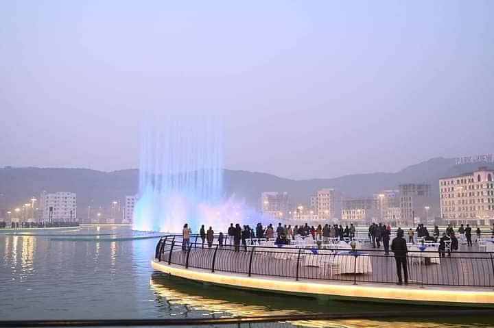 Downtown Islamabad 8 Marla Lake Facing 12