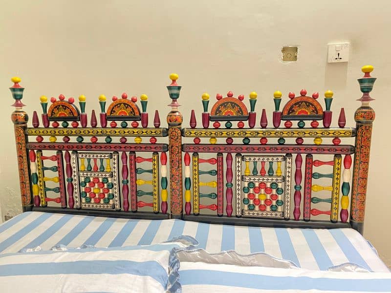 Traditional Nankana Style Colourful bed made of real wood 1