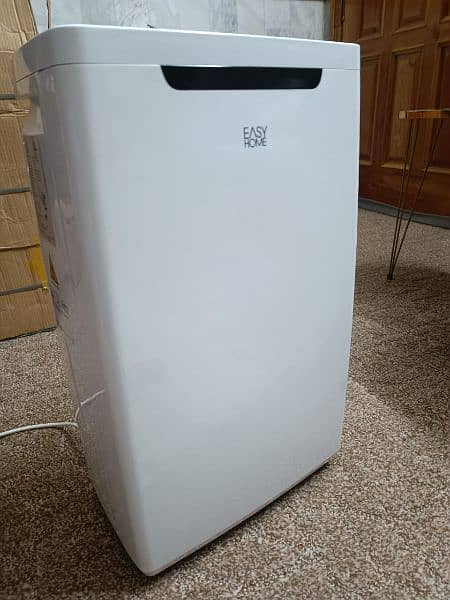 Delonghi 12 liter dehumidifier 1