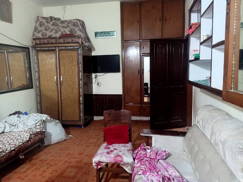 3 BED UPPER PORTION FOR RENT IN ALLAMA IQBAL TOWN 4