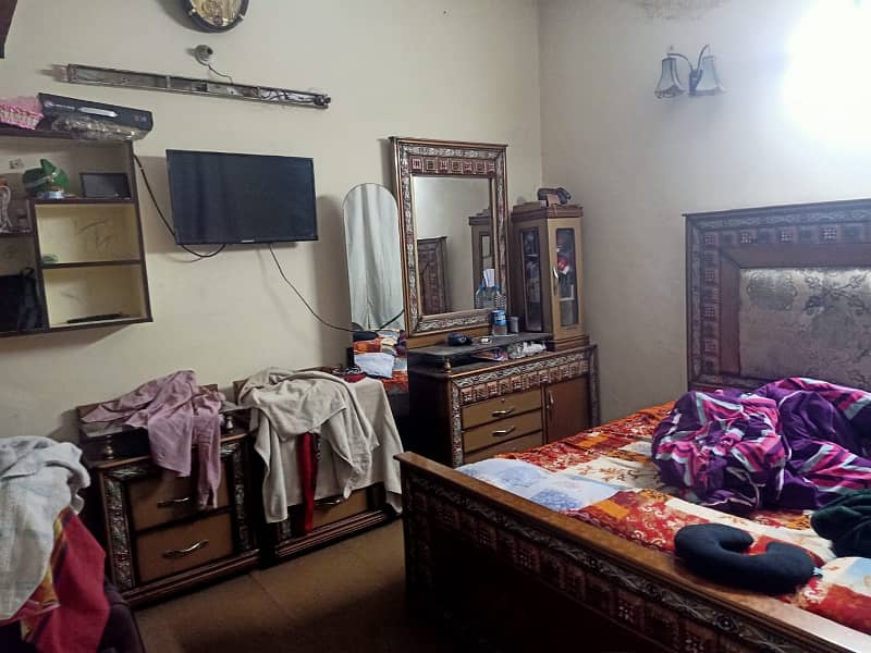 3 BED UPPER PORTION FOR RENT IN ALLAMA IQBAL TOWN 10
