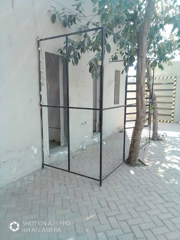 2 Kanal Commercial Building For Rent 4