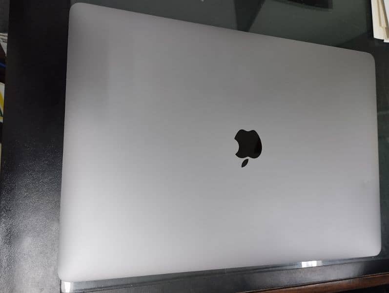 Apple Macbook Pro 15-2019 4