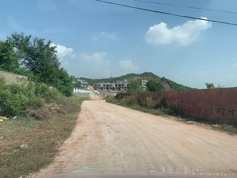 12 Marla Residential Plot Up For Sale In Bani Gala 6