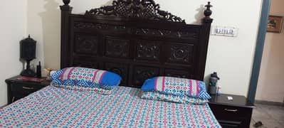 Chiniot style solid wood king size double bed with side tables 0