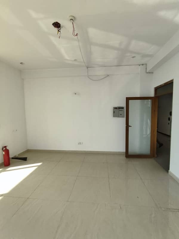 BEAUTIFUL OFFICE FOR RENT F-8 MARKAZ 9