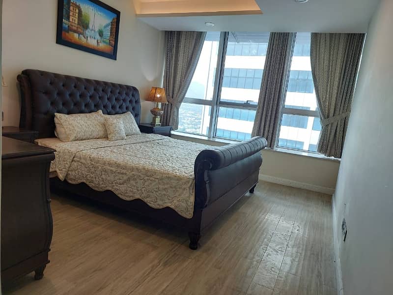 BEAUTIFUL APARTMENT FOR SALE CENTAURS MALL TOWER B 16