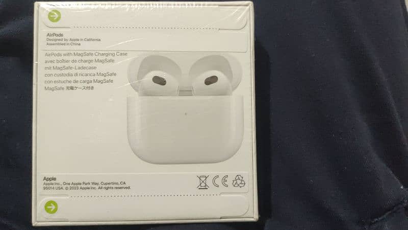 Airpods 3rd Generation box pack 1