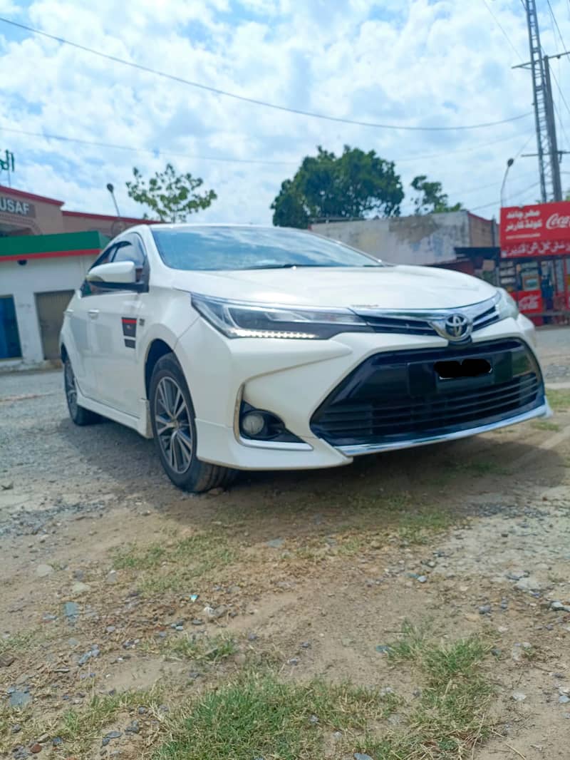 Toyota Corolla Altis Grande CVT-i 1.8 2019 2
