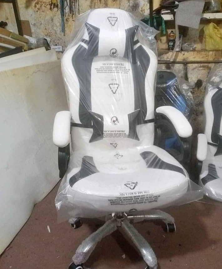 Office chair - visitor chair - Executive chair for sale in karachi 5