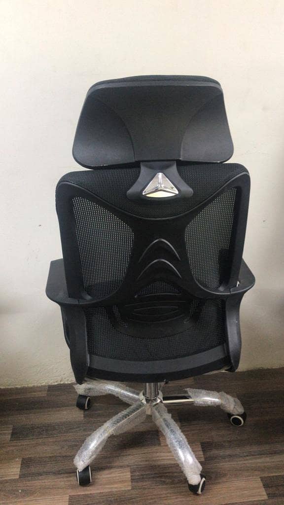 Office chair - visitor chair - Executive chair for sale in karachi 9