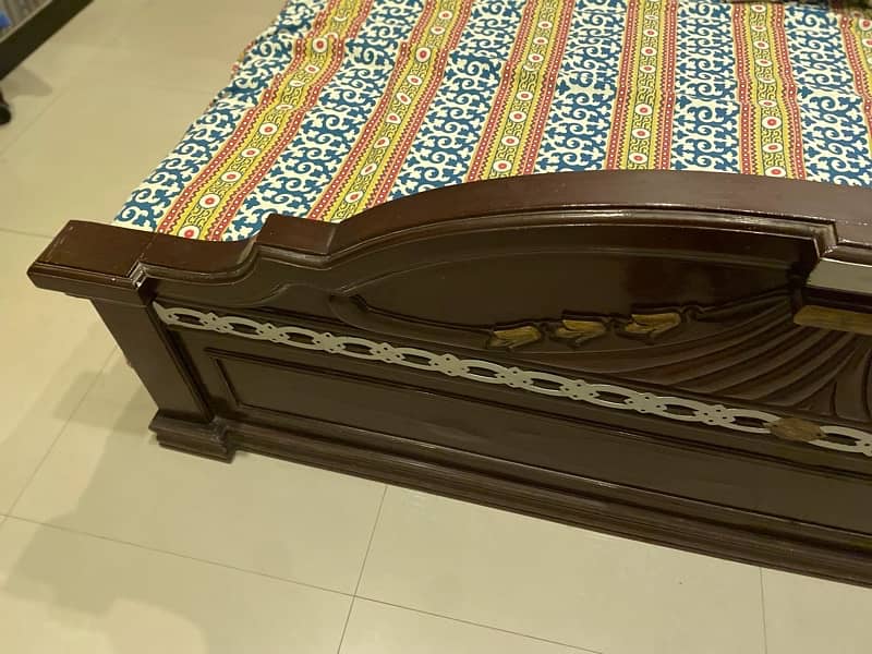 wooden bed 4