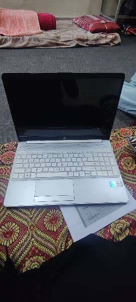 Hp laptop for sale 9