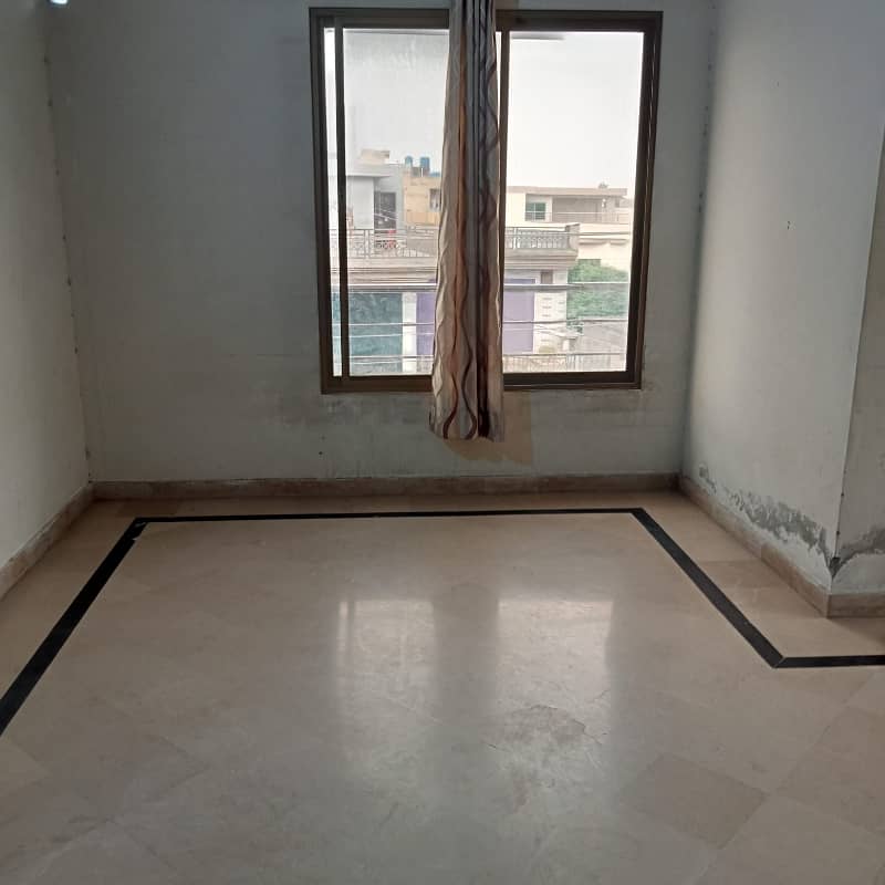 Johar Town Apartment available for rent 1