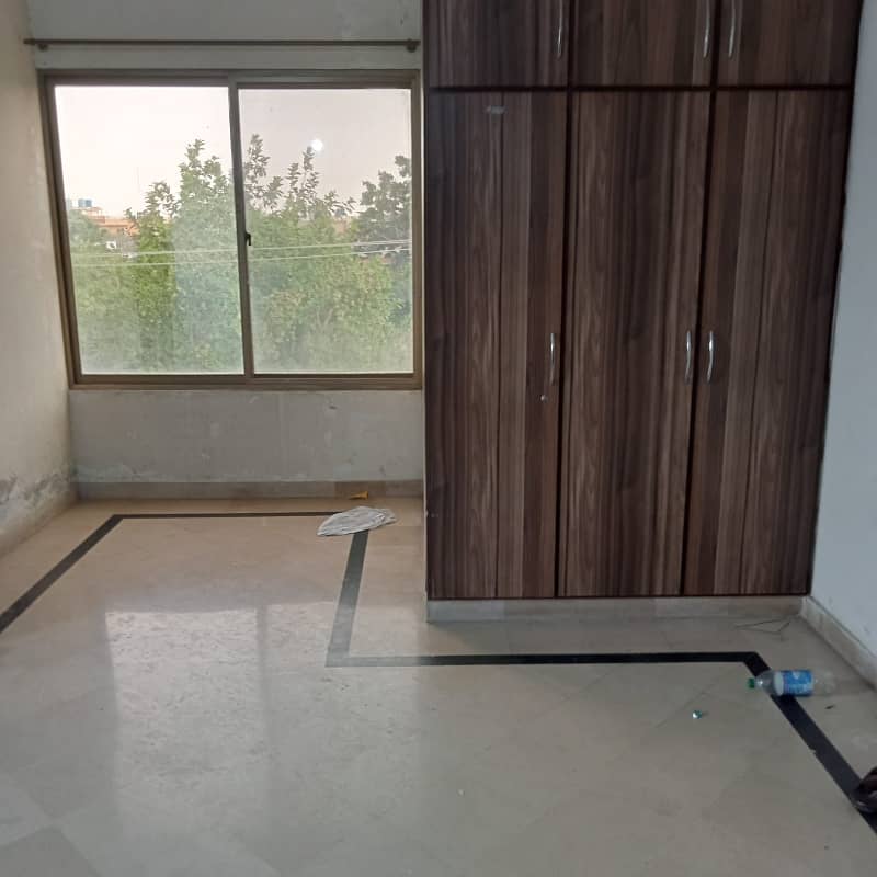 Johar Town Apartment available for rent 9
