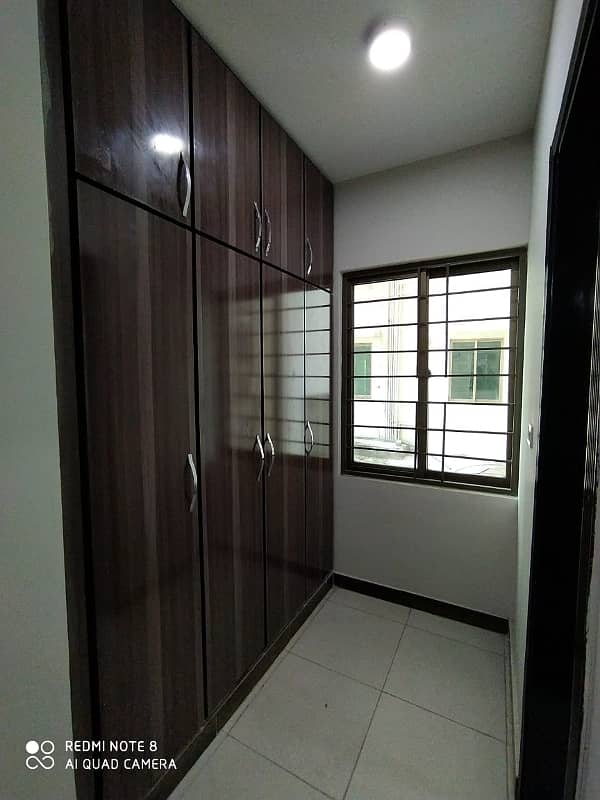 Flat Available For Sale 5
