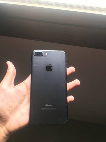 iPhone 7 Plus With Box 1