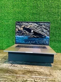 MacBook pro 2019 Core i7 16Gb Ram 512Gb Ssd 16inch